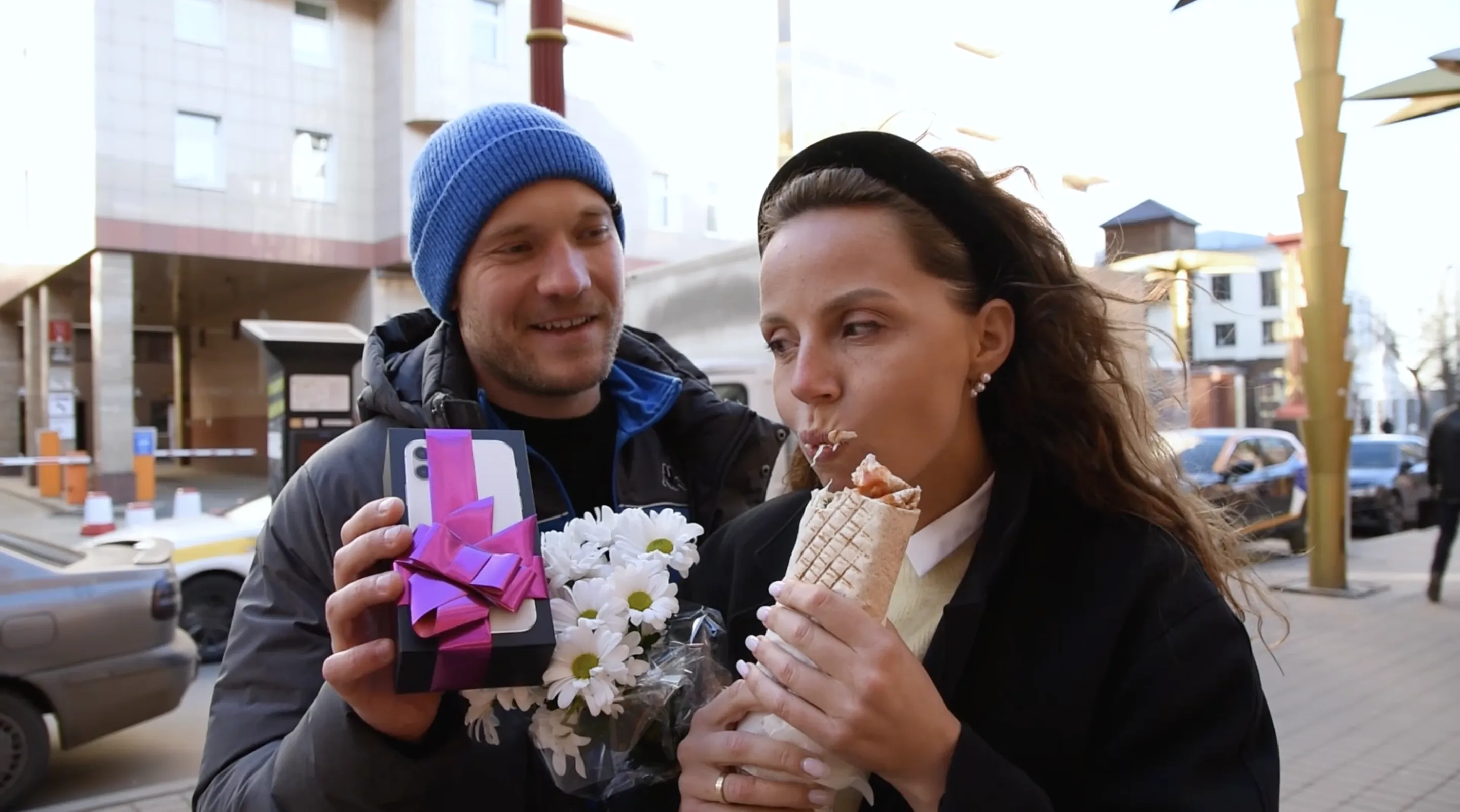 Реклама для магазина электроники с молодой целевой аудитории Видео для продвижения магазина электроники
